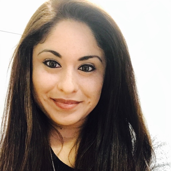 Meet your Posher, Melinda - Picture 1 of 2